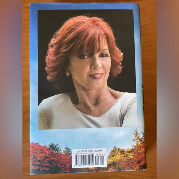 Nora Roberts Legacy by Nora Roberts New Hardcover Book Romance Thriller - Picture 2 of 3